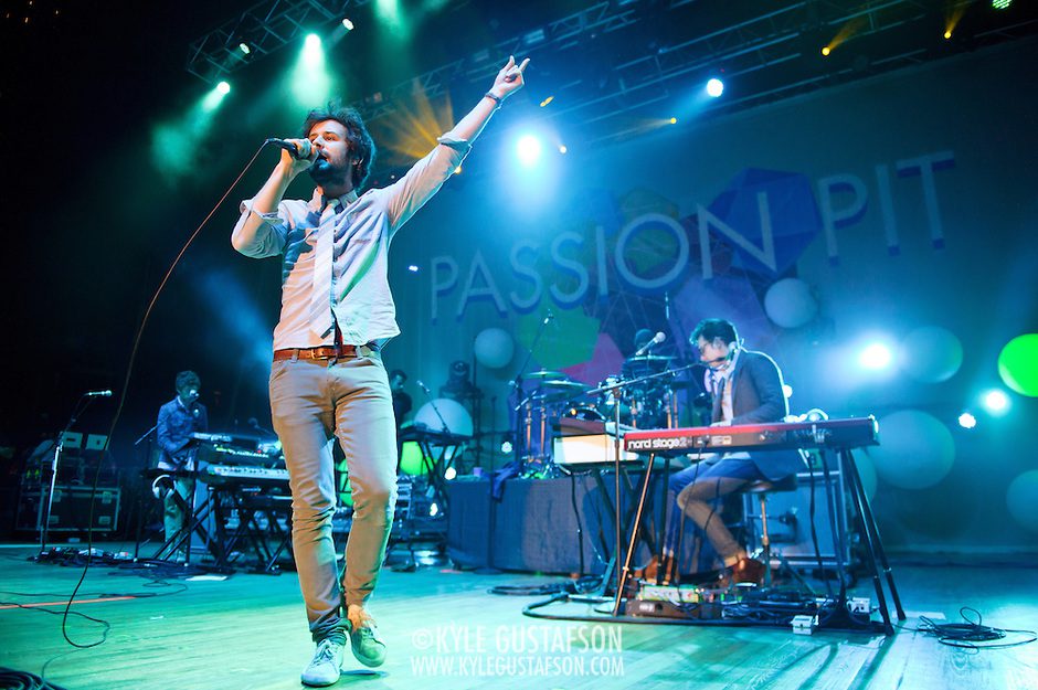 Passion Pit Perform at the 2013 Sweetlife Festival